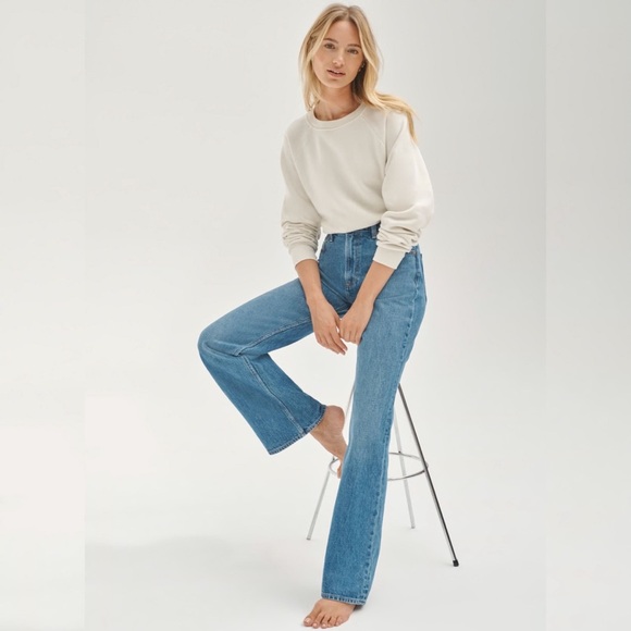 Aritzia Denim - Aritzia Denim Forum The Marianne Mid  Rise Loose Flare 32L